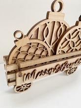 Interchangeable Inserts with Banners for Wagons and Raised Shelf Sitter