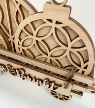 Interchangeable Inserts with Banners for Wagons and Raised Shelf Sitter