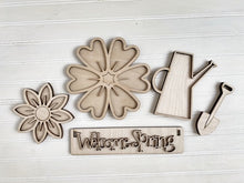 Interchangeable Inserts with Banners for Wagons and Raised Shelf Sitter