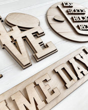 Interchangeable Inserts with Banners for Wagons and Raised Shelf Sitter