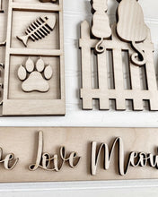 Interchangeable Inserts with Banners for Wagons and Raised Shelf Sitter