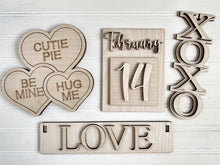 Interchangeable Inserts with Banners for Wagons and Raised Shelf Sitter