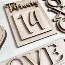 Interchangeable Inserts with Banners for Wagons and Raised Shelf Sitter