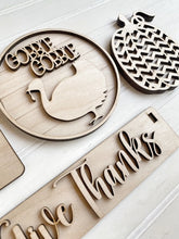 Interchangeable Inserts with Banners for Wagons and Raised Shelf Sitter