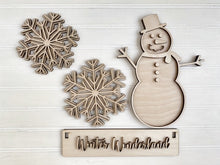 Interchangeable Inserts with Banners for Wagons and Raised Shelf Sitter