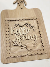 Interchangeable Decorative Bread Board with 4 Seasonal Inserts