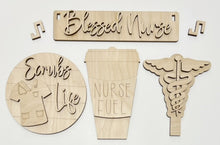 Interchangeable Inserts with Banners for Wagons and Raised Shelf Sitter