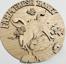 Farm Fresh Honey Highland Cow Bee Farm Round Doorhanger