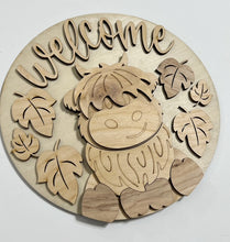 Welcome Cute Highland Cow with Falling Leaves Fall Round Doorhanger