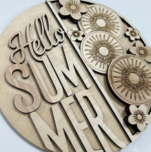 Hello Summer Flowers Round Doorhanger 10"
