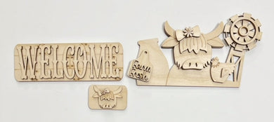 Interchangeable Lattice Round Door Hanger with Seasonal Add Ons