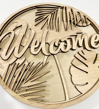 Welcome Palm Trees Flamingo Round Doorhanger