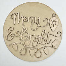 Merry & Bright Christmas String of Bulb Lights Round Doorhanger 12"