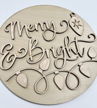 Merry & Bright Christmas String of Bulb Lights Round Doorhanger 12"