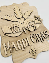 Happy Mardi Gras Mask Doorhanger