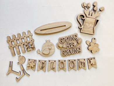 Spring Has Sprung | Fence | Birds Tiered Tray Set