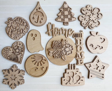 Home Sweet Home Interchangeable Doorhanger with 12 Seasonal Inserts