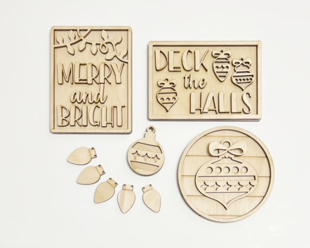 Merry and Bright Deck the Halls Tiered Tray Set
