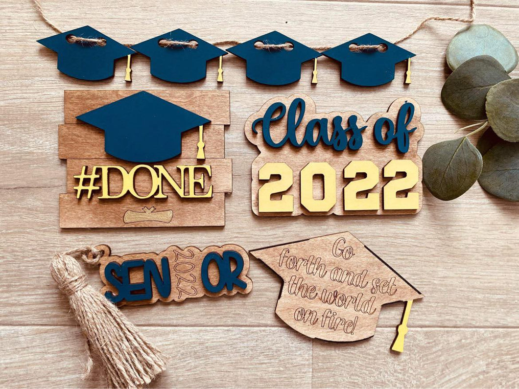 Senior Graduation Class of 2022 Tiered Tray Set